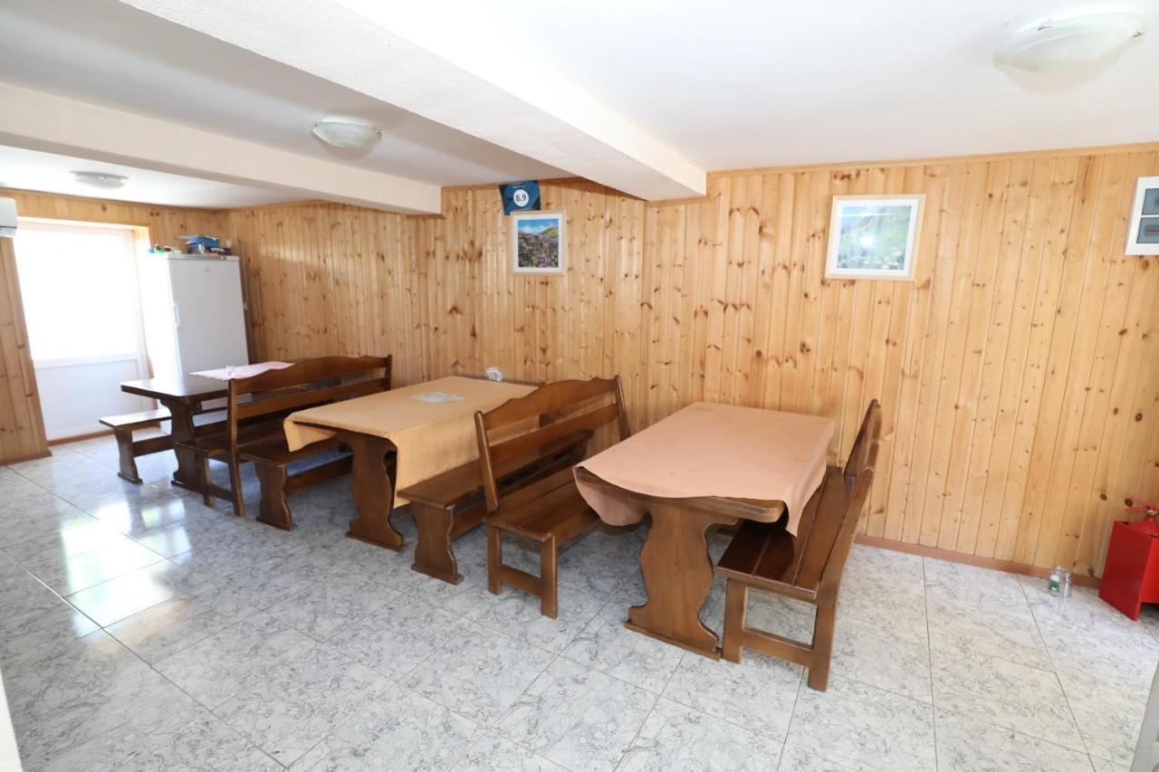Rozalin Guest House グダウタ エクステリア 写真